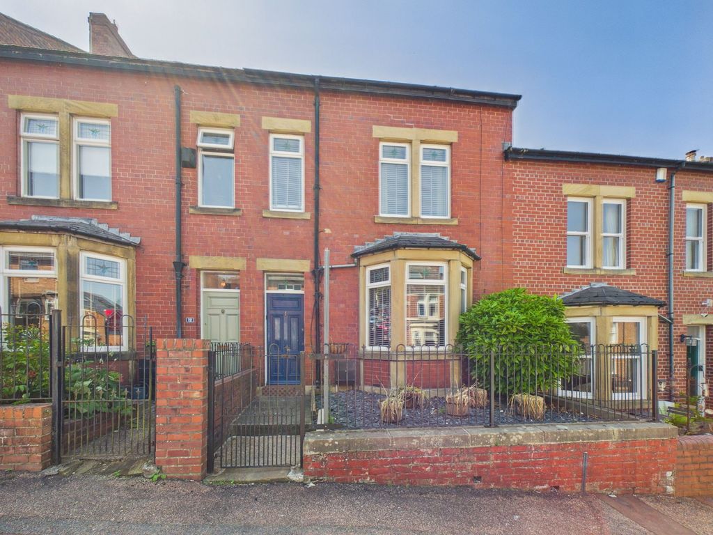 Property photo 1 of 15 External