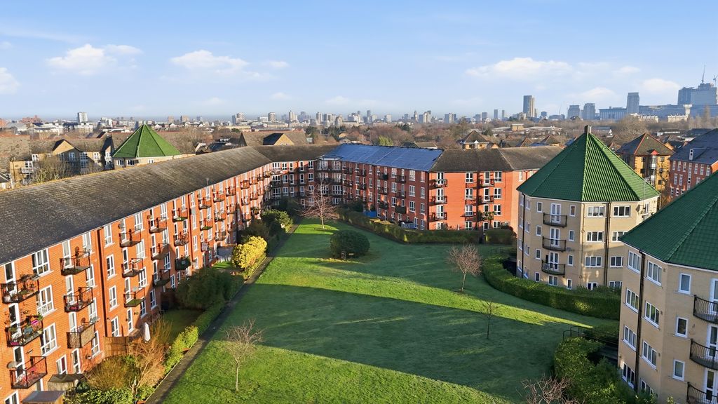 Property photo 1 of 18 Photo 1