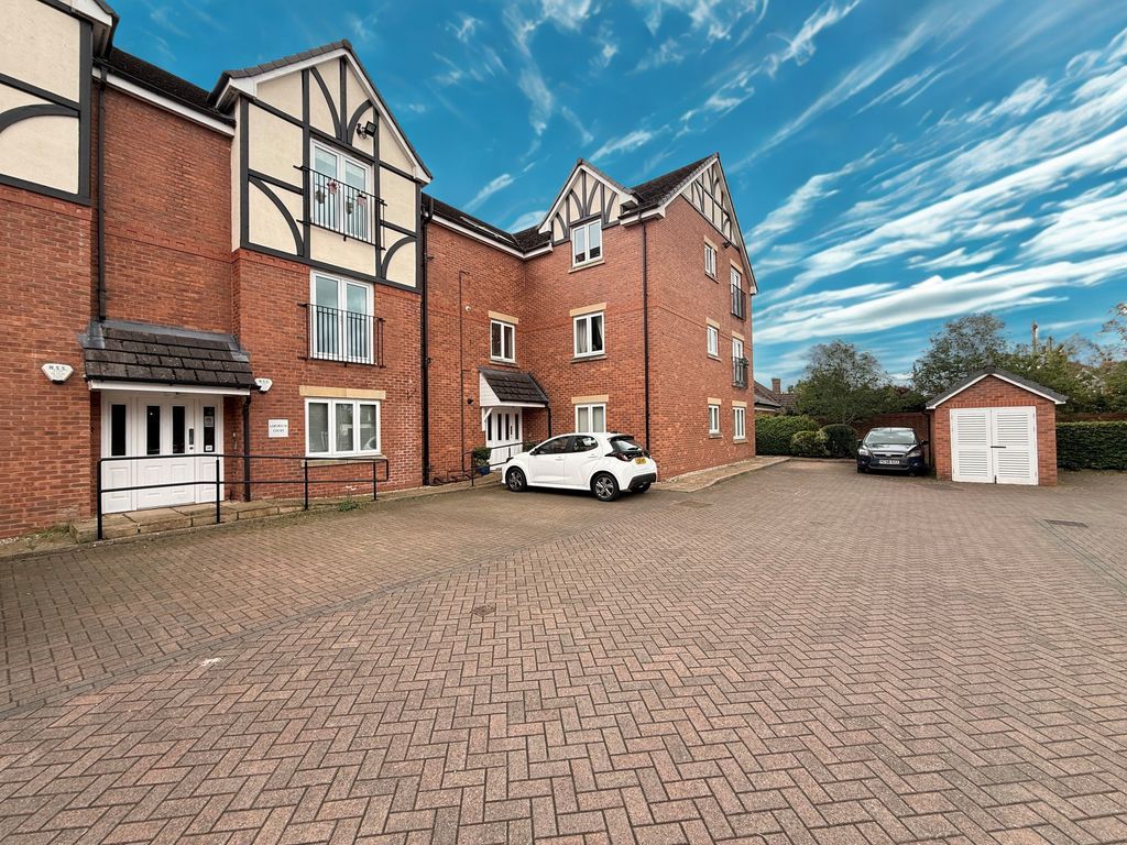 Property photo 1 of 12