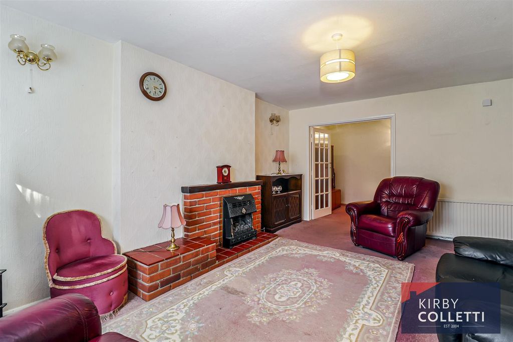 Property photo 3 of 19