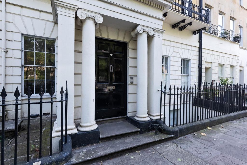 Property photo 1 of 28 Tff, 13 Grosvenor Place, Bath, BA1 6Ax-1.Jpg