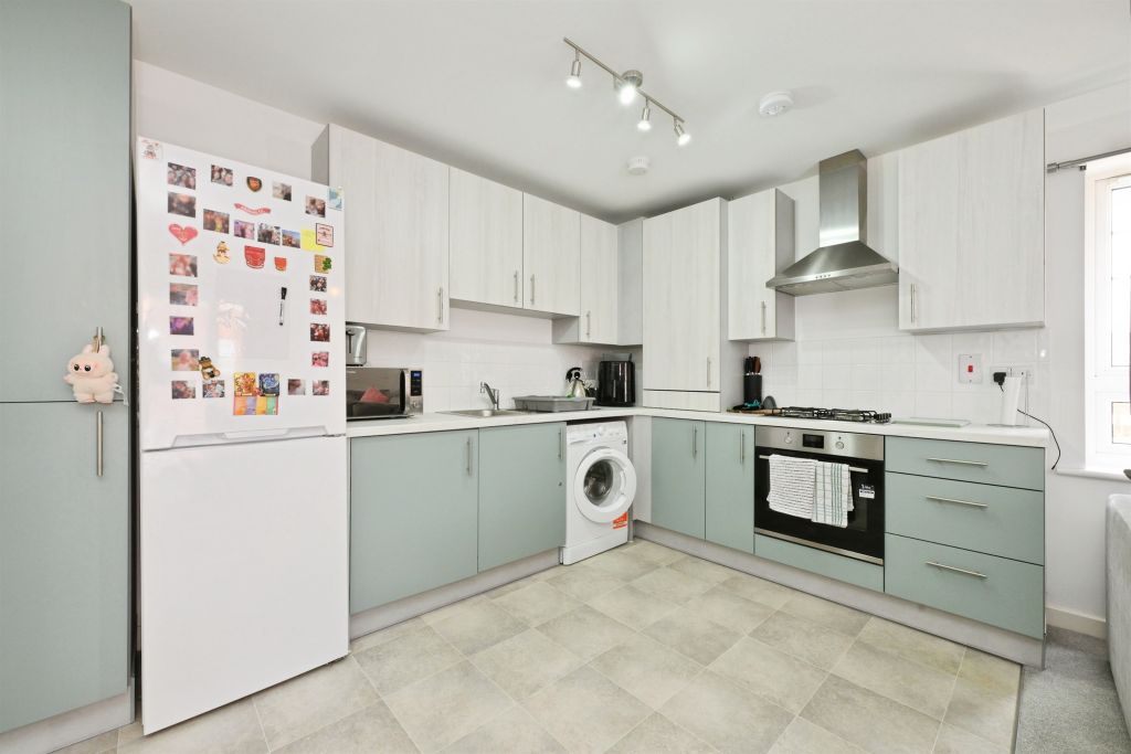 Property photo 2 of 14