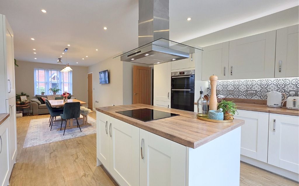 Property photo 3 of 21 4866805