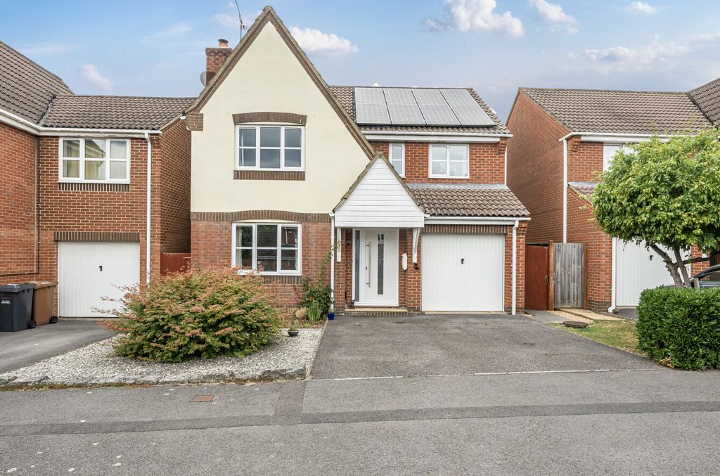 Property photo 1 of 12 1328475-23-688254...