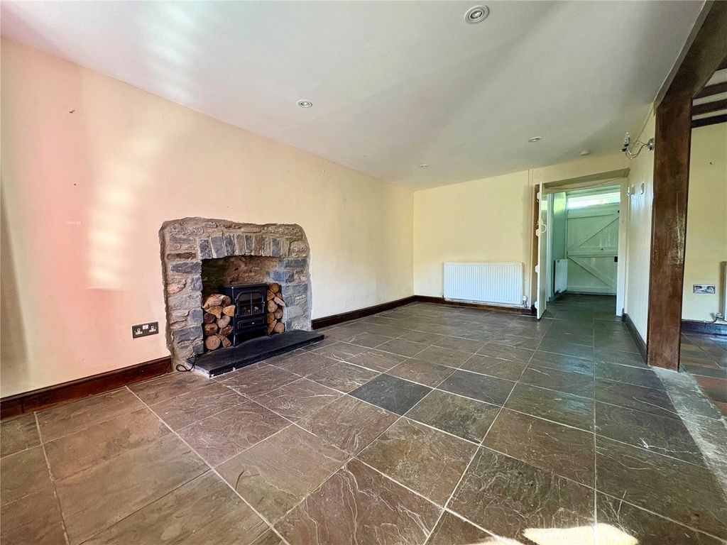 Property photo 3 of 22 Picture No. 85