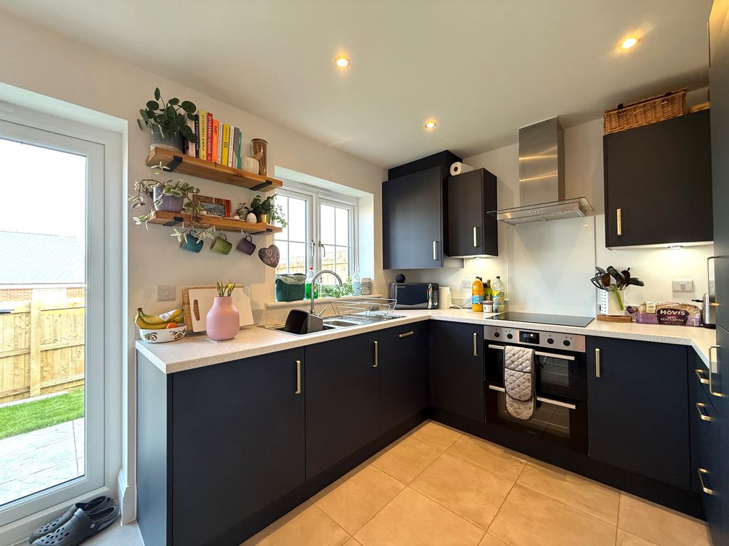 Property photo 2 of 25 20