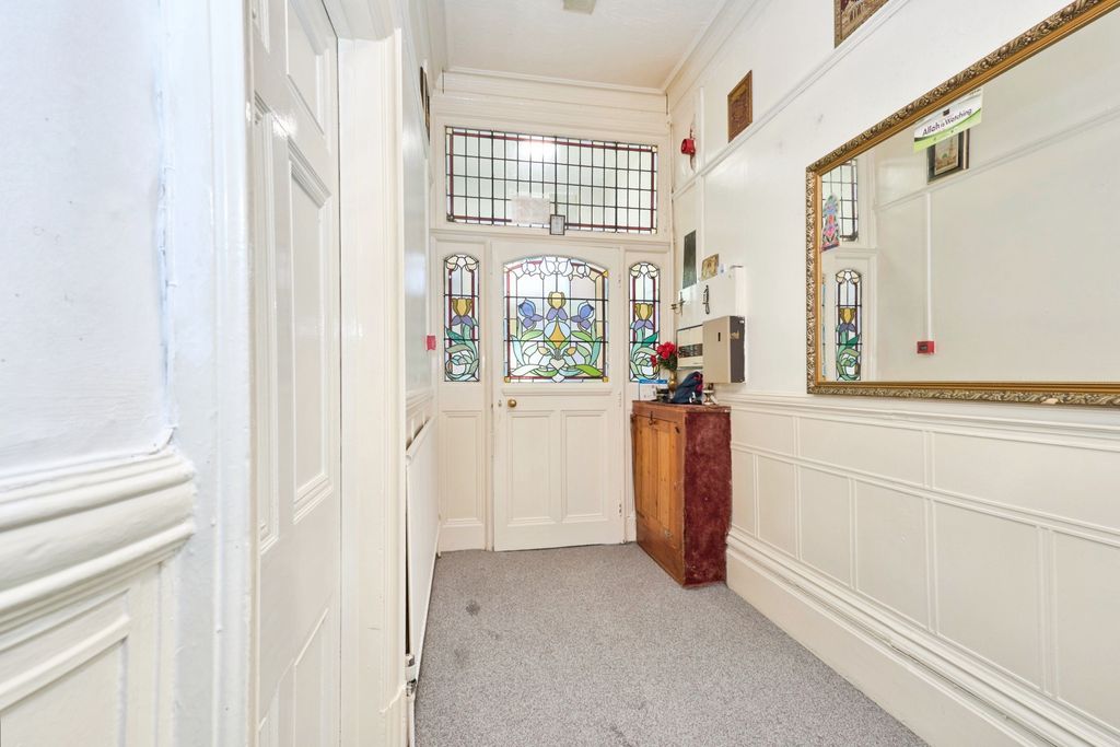 Property photo 3 of 34 2