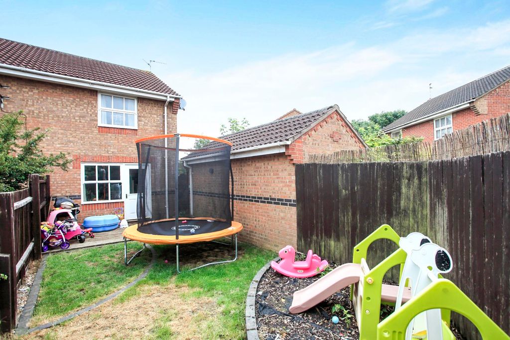 Property photo 3 of 10 Garden