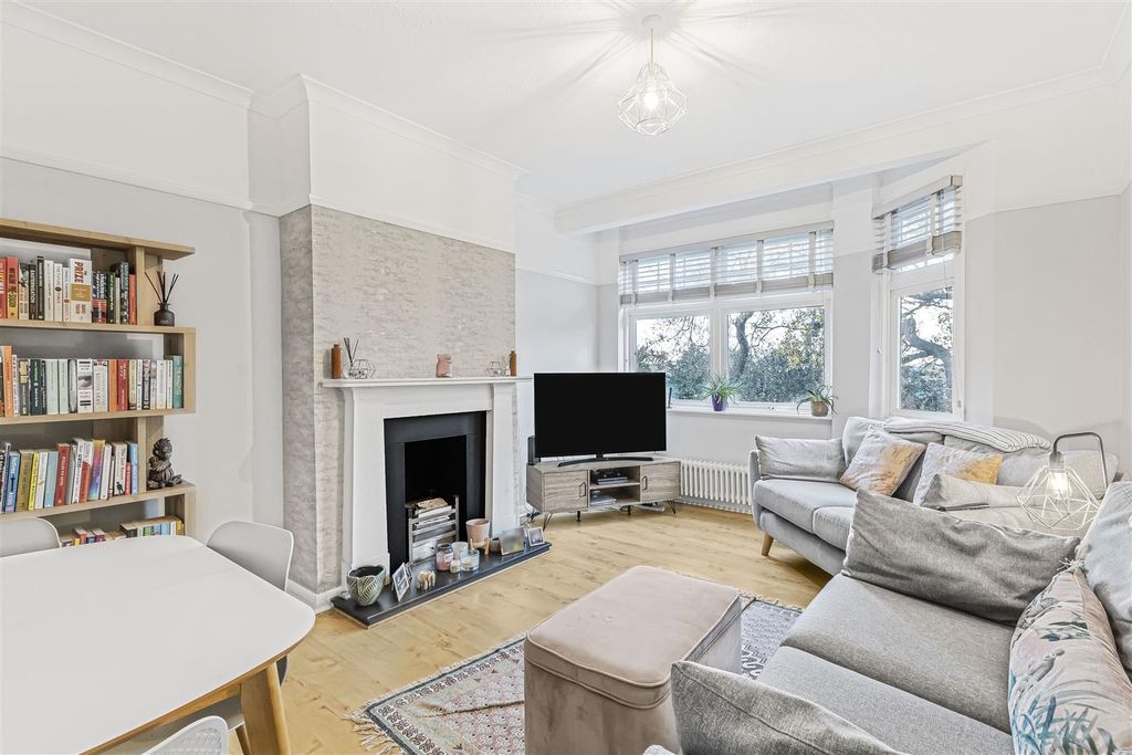 Property photo 2 of 28 2