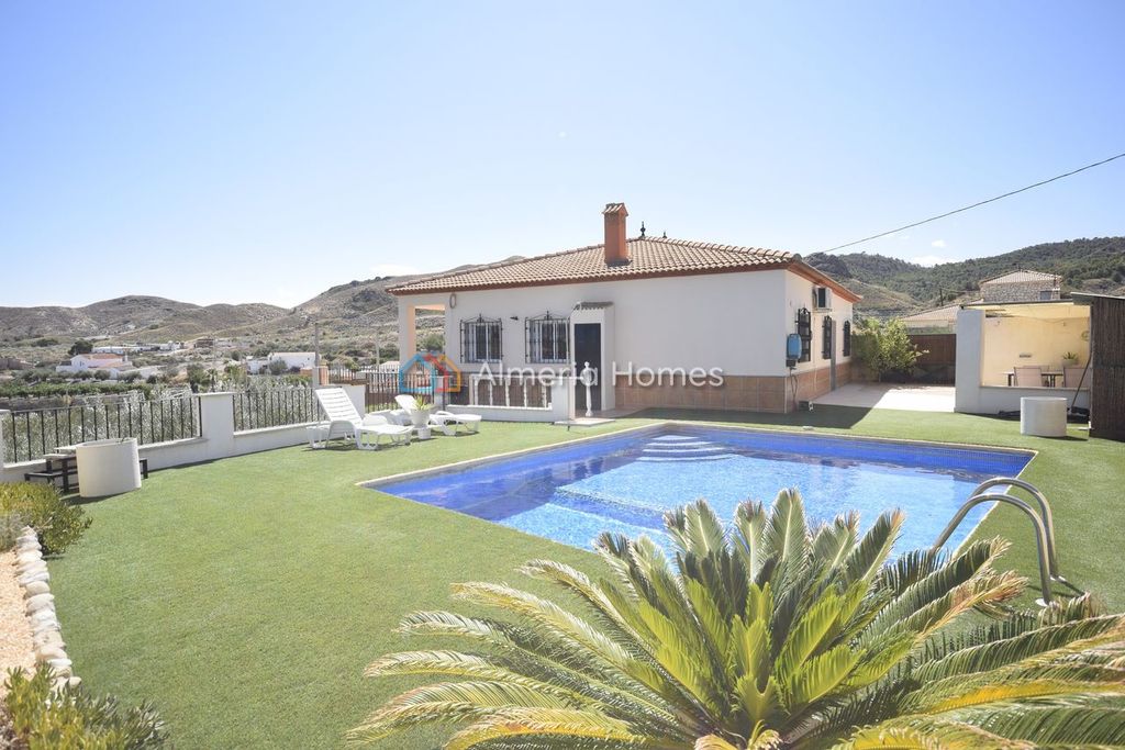 Property photo 1 of 28