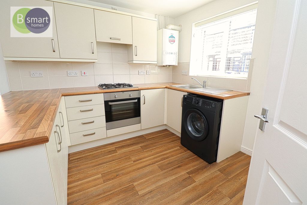Property photo 3 of 15 Img_4540