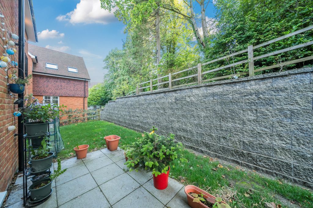 Property photo 3 of 21