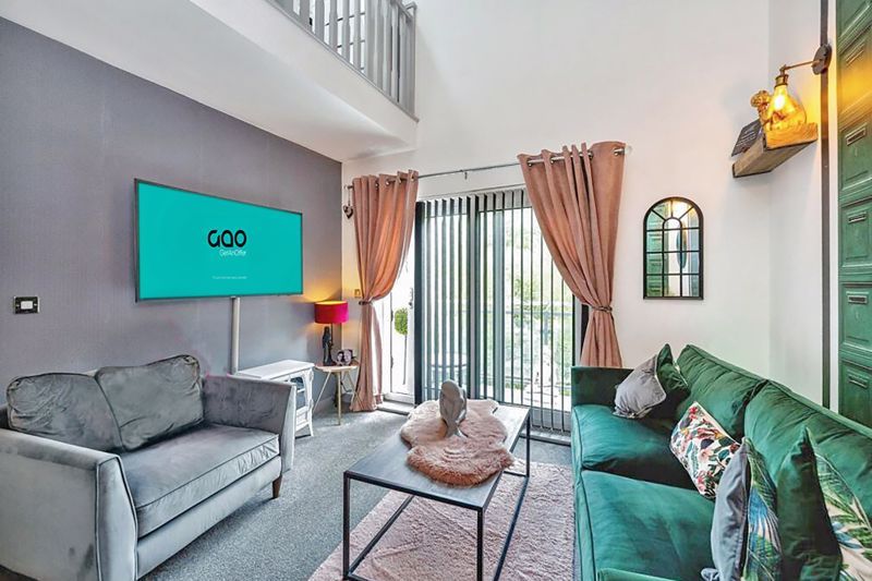 Property photo 2 of 9 Photo 3