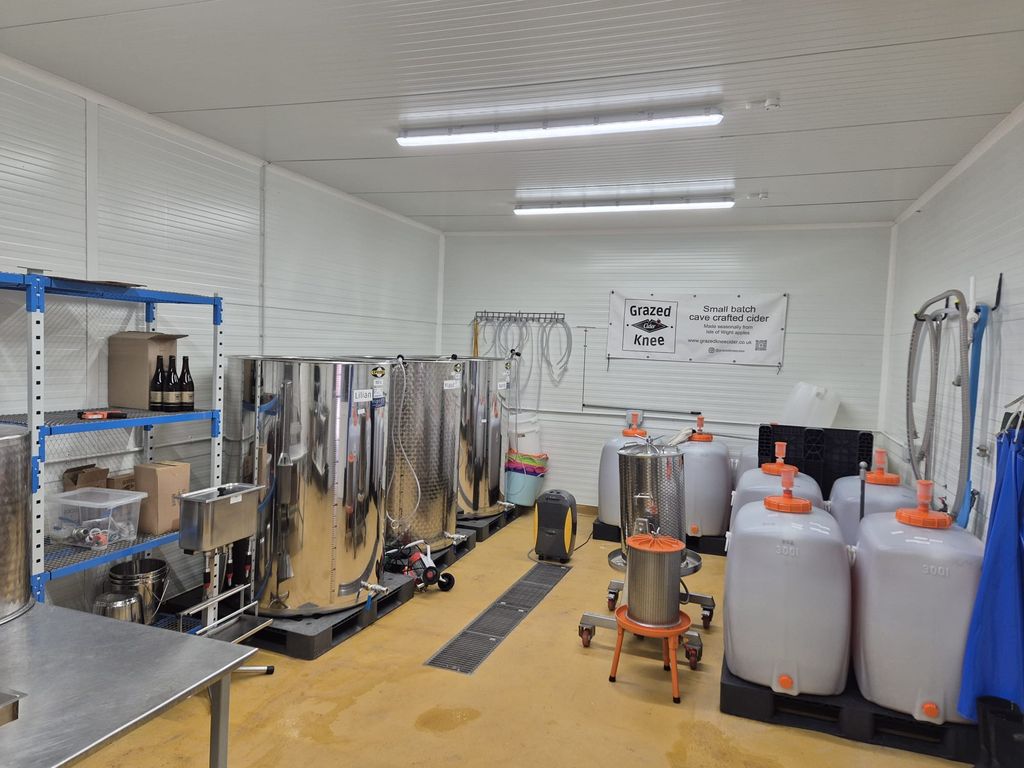 Property photo 3 of 4