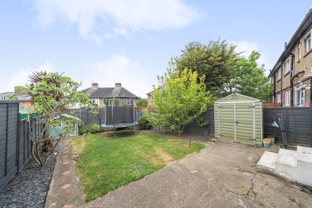 Property photo 3 of 14 1455442-11-69Fdf3...