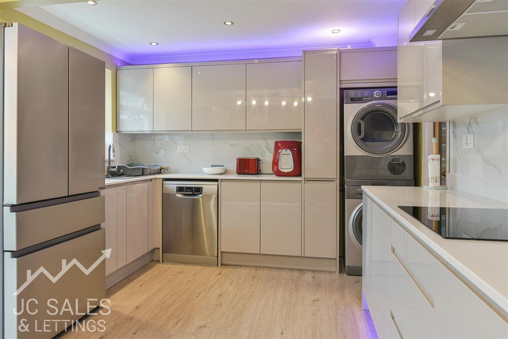 Property photo 3 of 21 Dsc_4956.Jpg