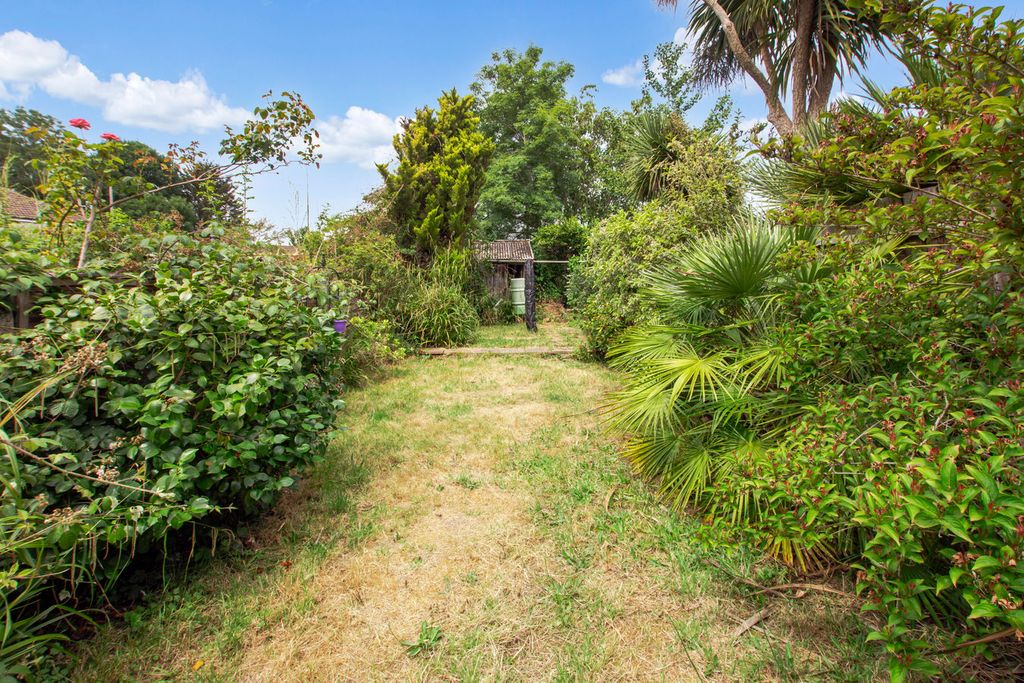 Property photo 2 of 13