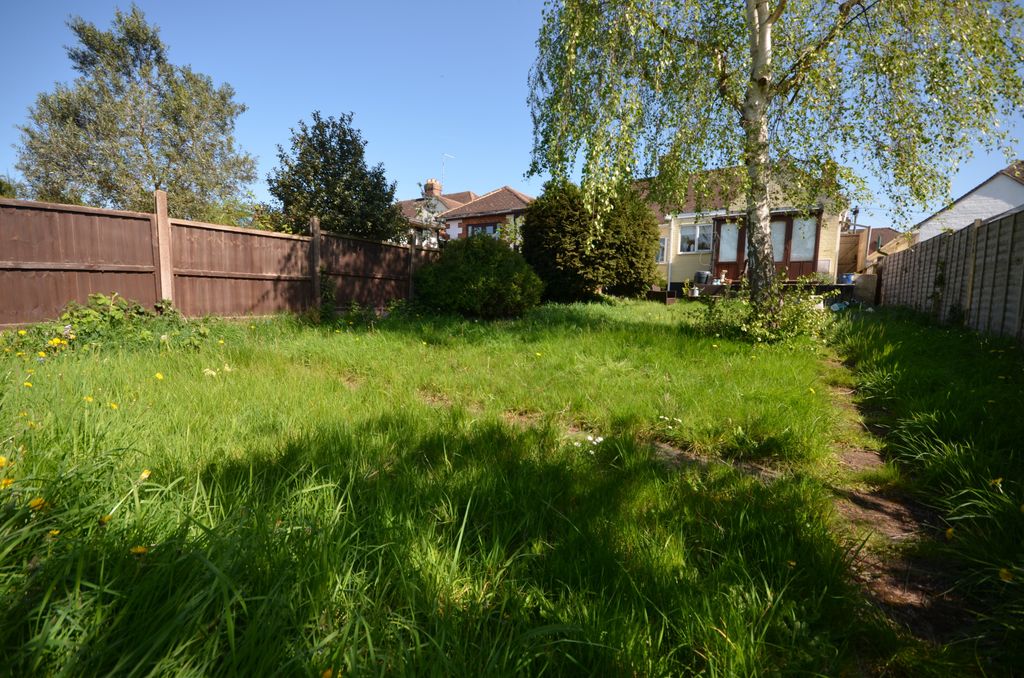 Property photo 3 of 4