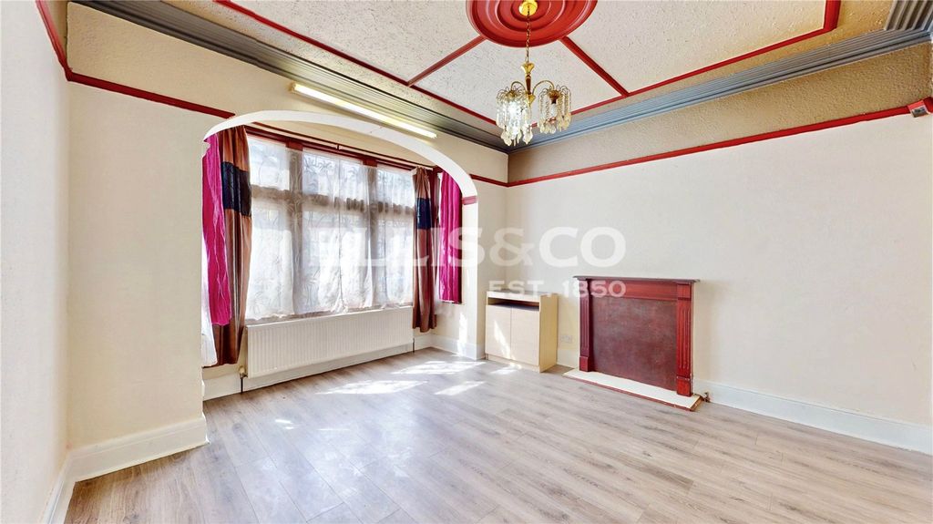 Property photo 2 of 20 Picture No. 31
