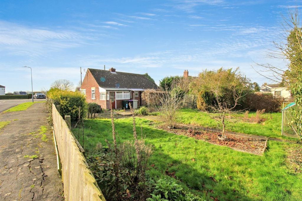 Property photo 2 of 14