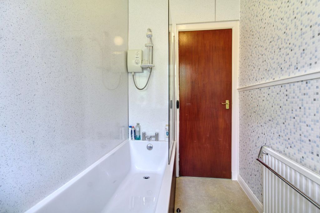 Additional image 12 of 3 bed flat for salePark Avenue, Dumbarton G82