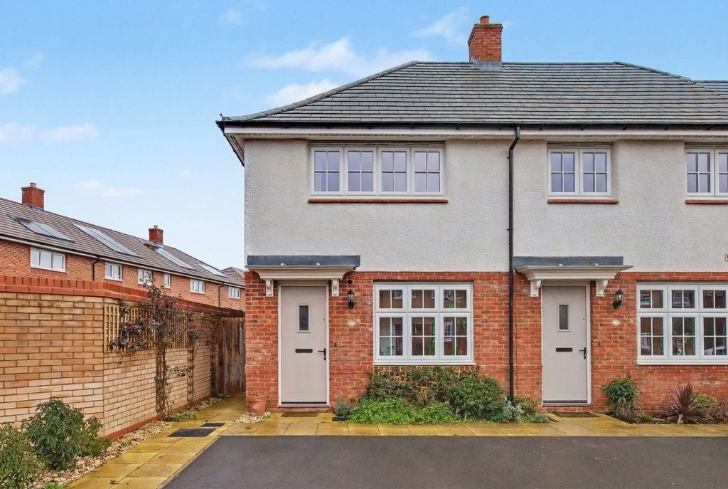 Property photo 1 of 14 Front