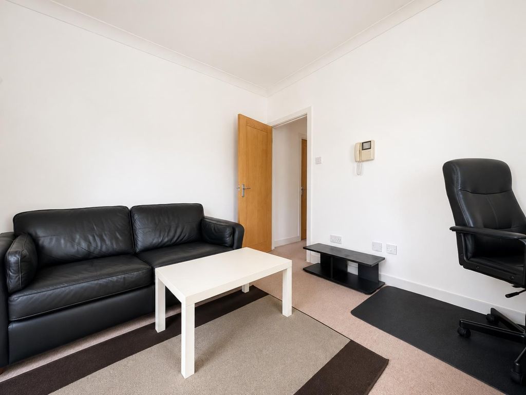Property photo 3 of 11 7B457c0F-77E8-4d71-A987-343F721d4c99.Png