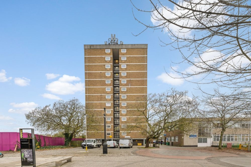 Property photo 2 of 17