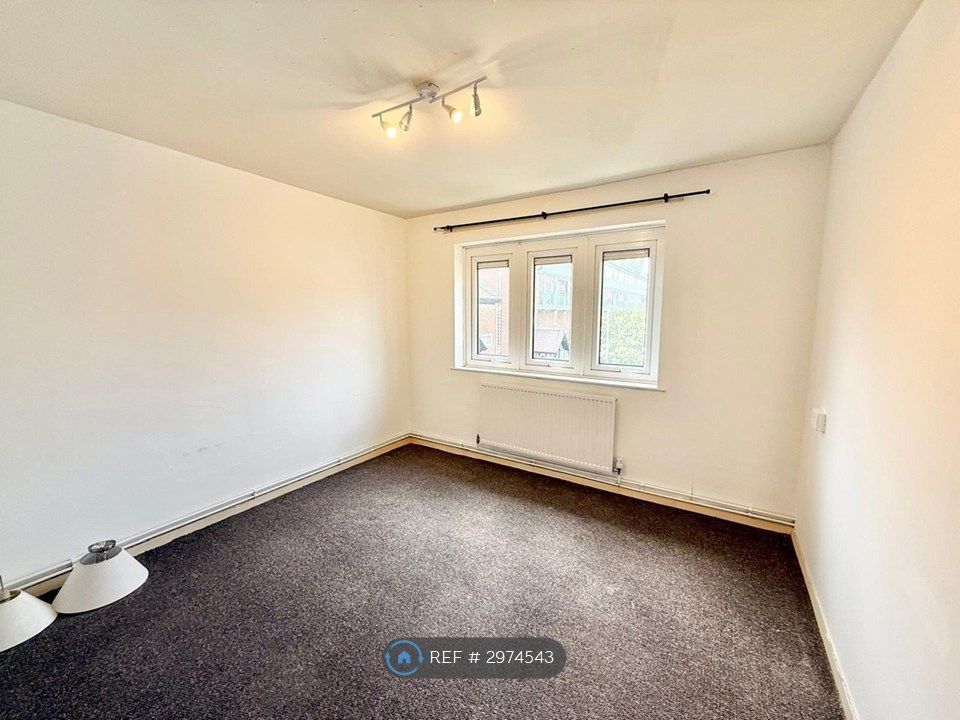 Property photo 3 of 6