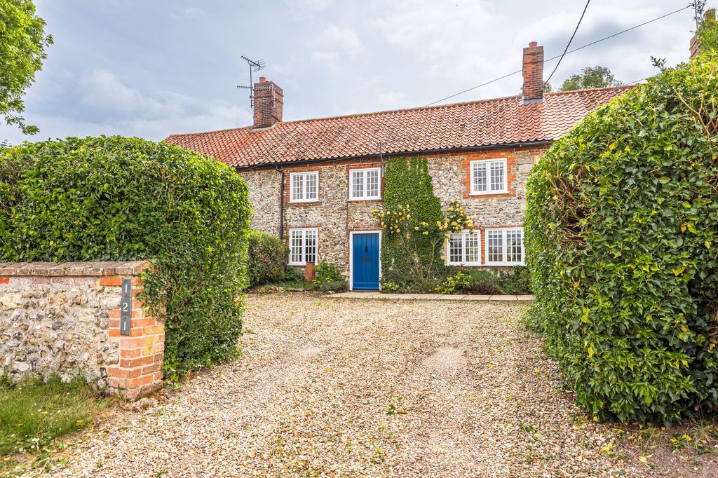 Property photo 2 of 18