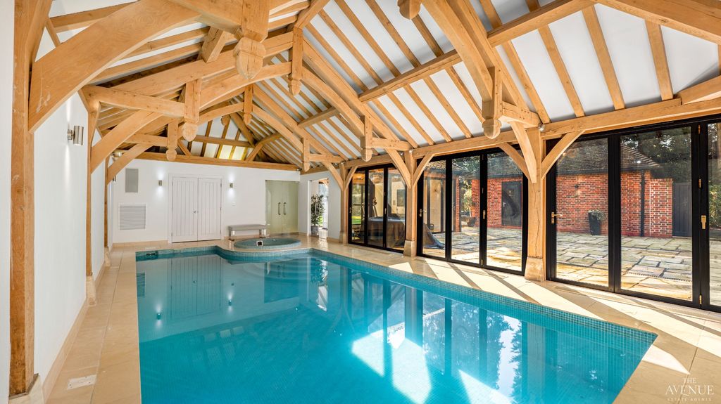 Property photo 3 of 65 4961306
