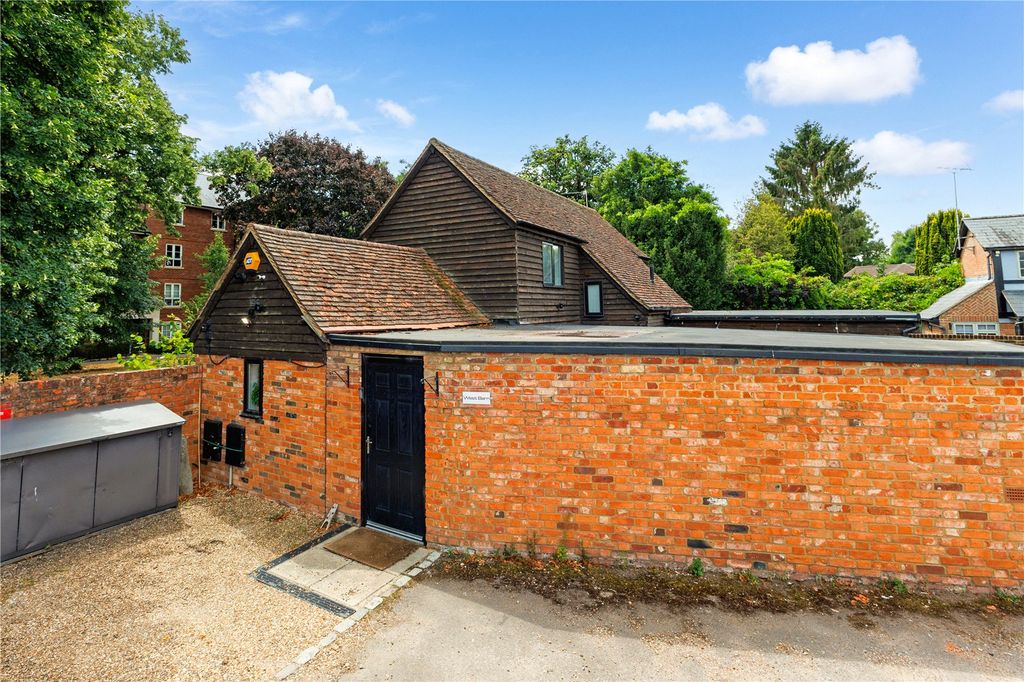 Property photo 1 of 19 Frontage