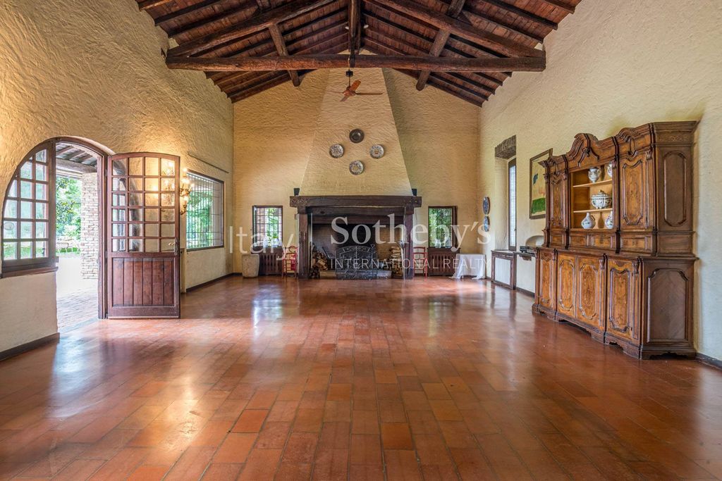Property photo 3 of 25