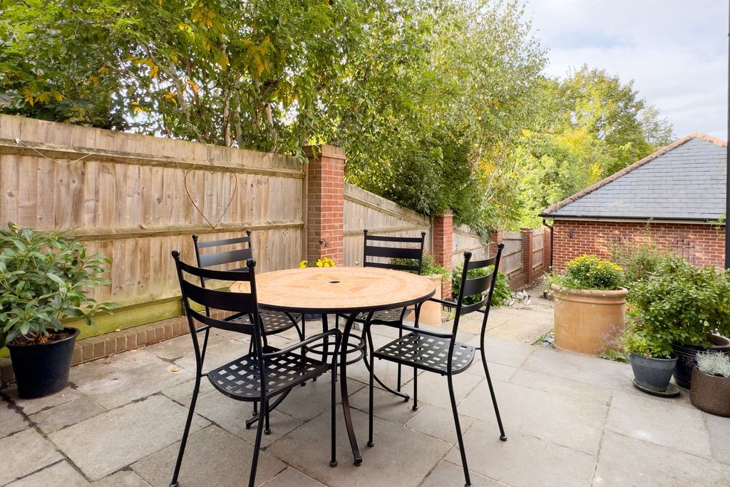 Property photo 3 of 16