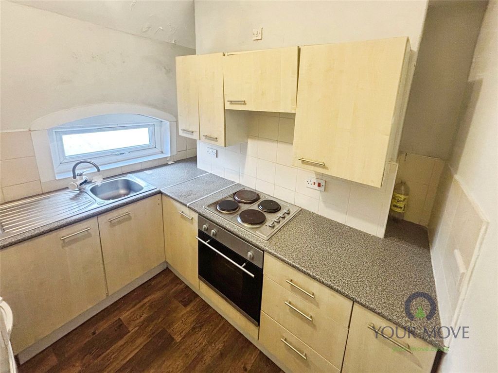 Property photo 3 of 5 Kitchen