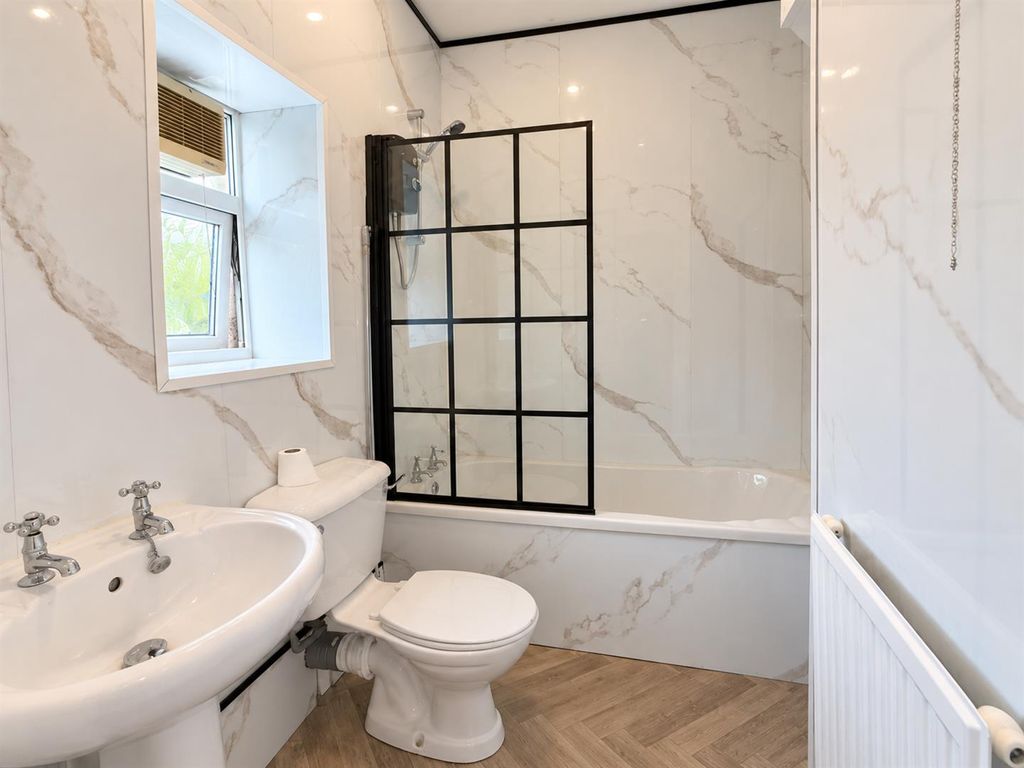Property photo 3 of 12 07146187-Ac46-47Fa-A9Cb-A6Edd1929Cf9.Png