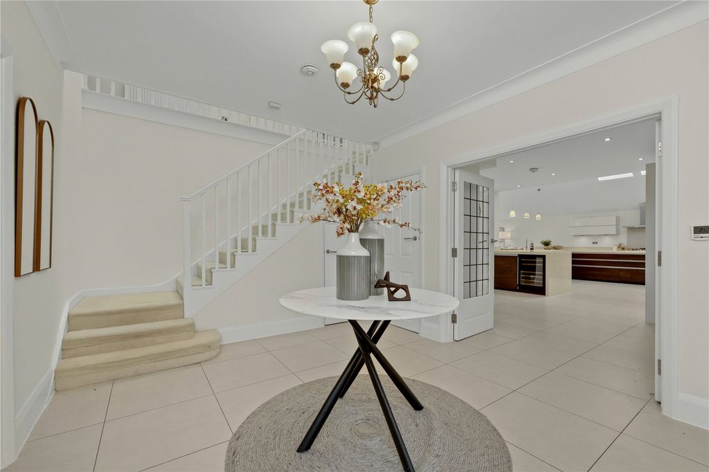 Property photo 3 of 28 Hallway