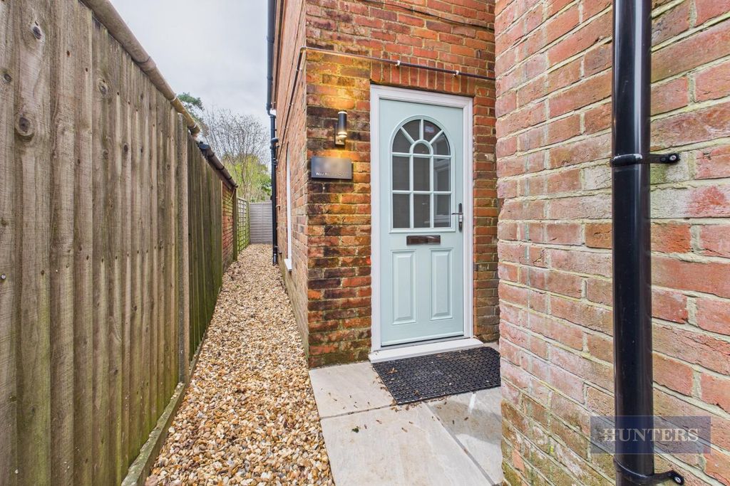 Property photo 1 of 18 Cam05152G0-Pr0323-Still001.Jpg