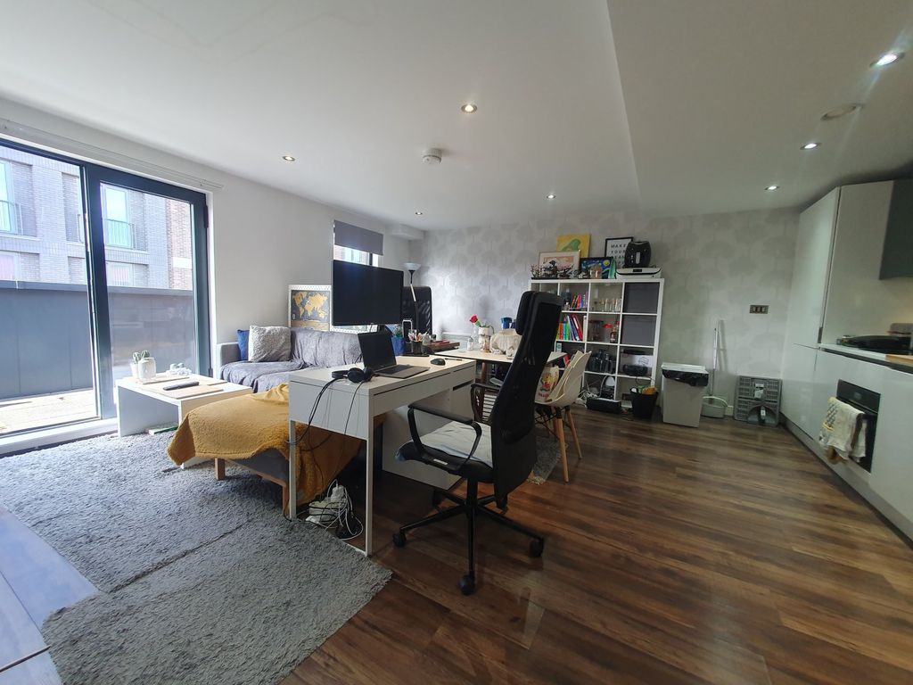 Property photo 3 of 8 Picture No. 05