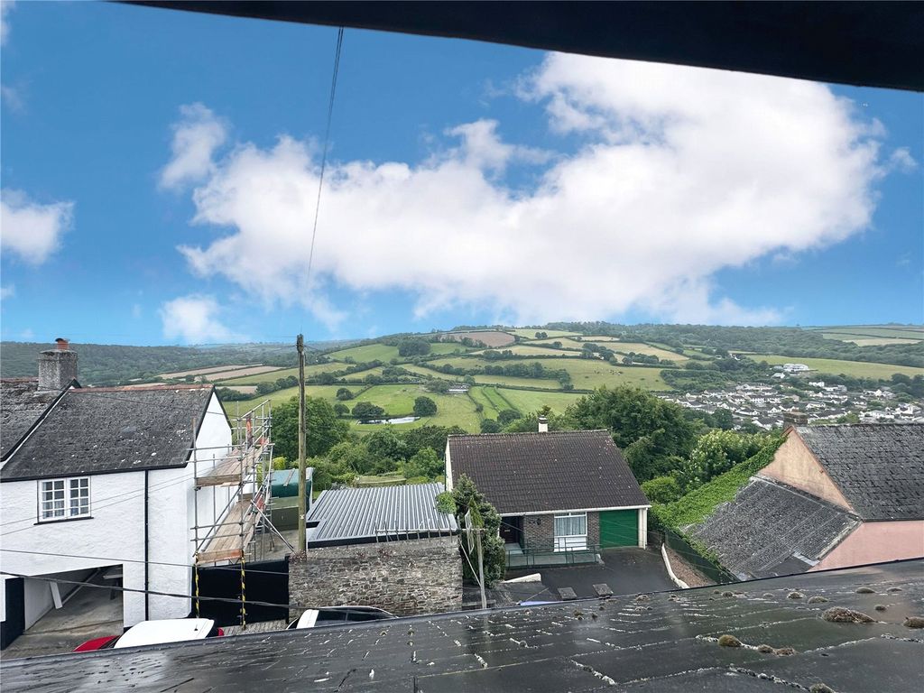 Property photo 2 of 10 Picture No. 01