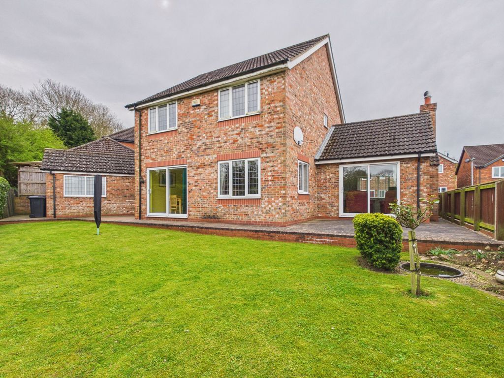 Property photo 2 of 18