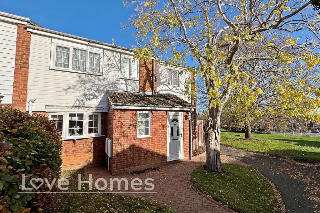 Property photo 1 of 15 4698021