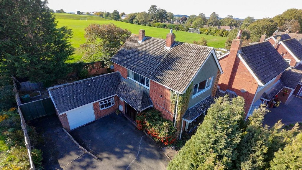 Property photo 1 of 28