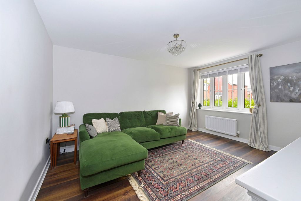 Property photo 2 of 15 Photo 10