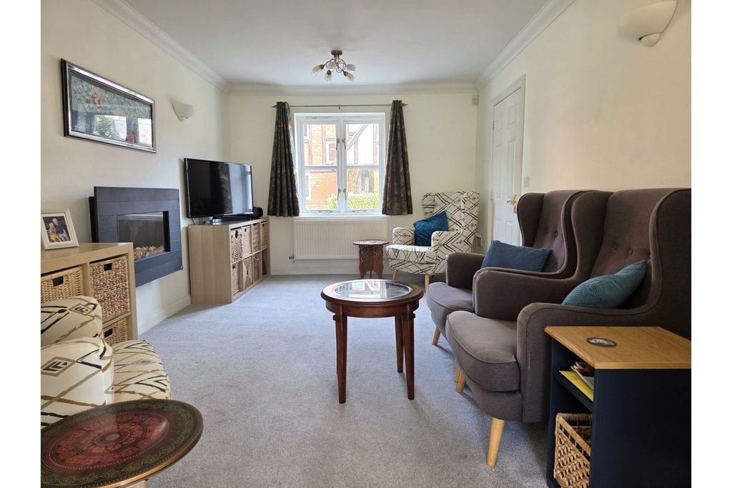 Property photo 3 of 19