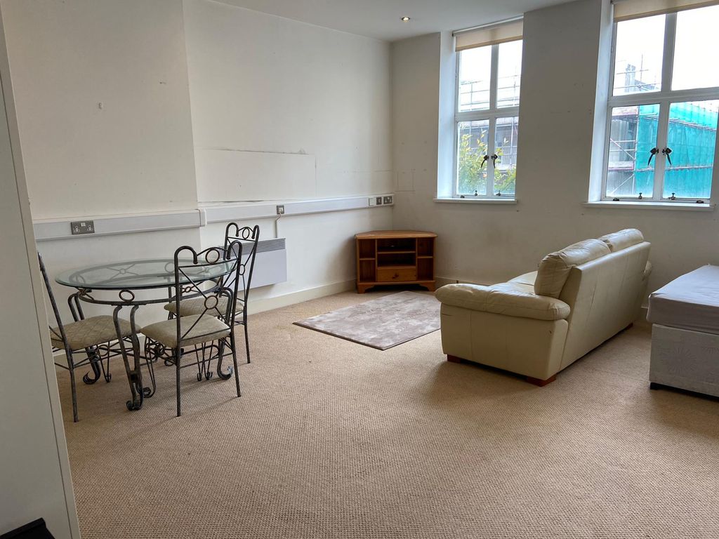 Property photo 3 of 8 Atxu4279