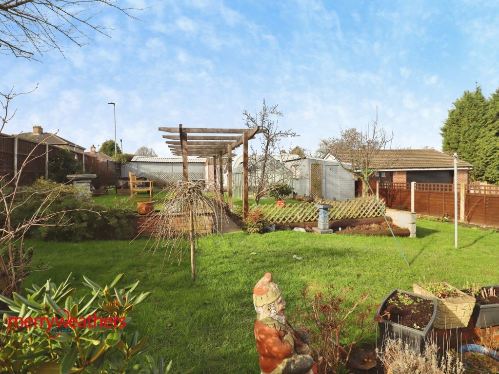 Property photo 3 of 26 Outside