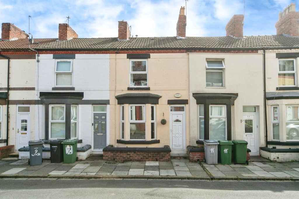 Property photo 1 of 17
