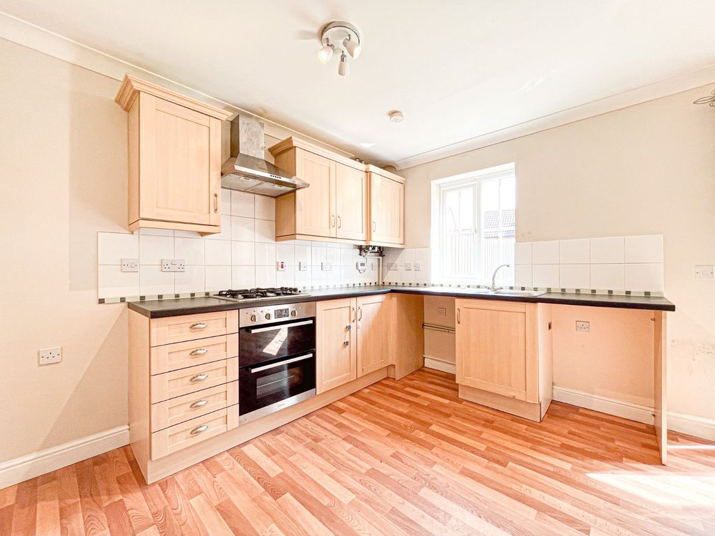 Property photo 2 of 19 Kitchen/Diner