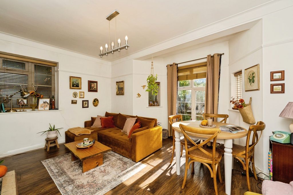 Property photo 1 of 35 Pbox-Img.Jpg